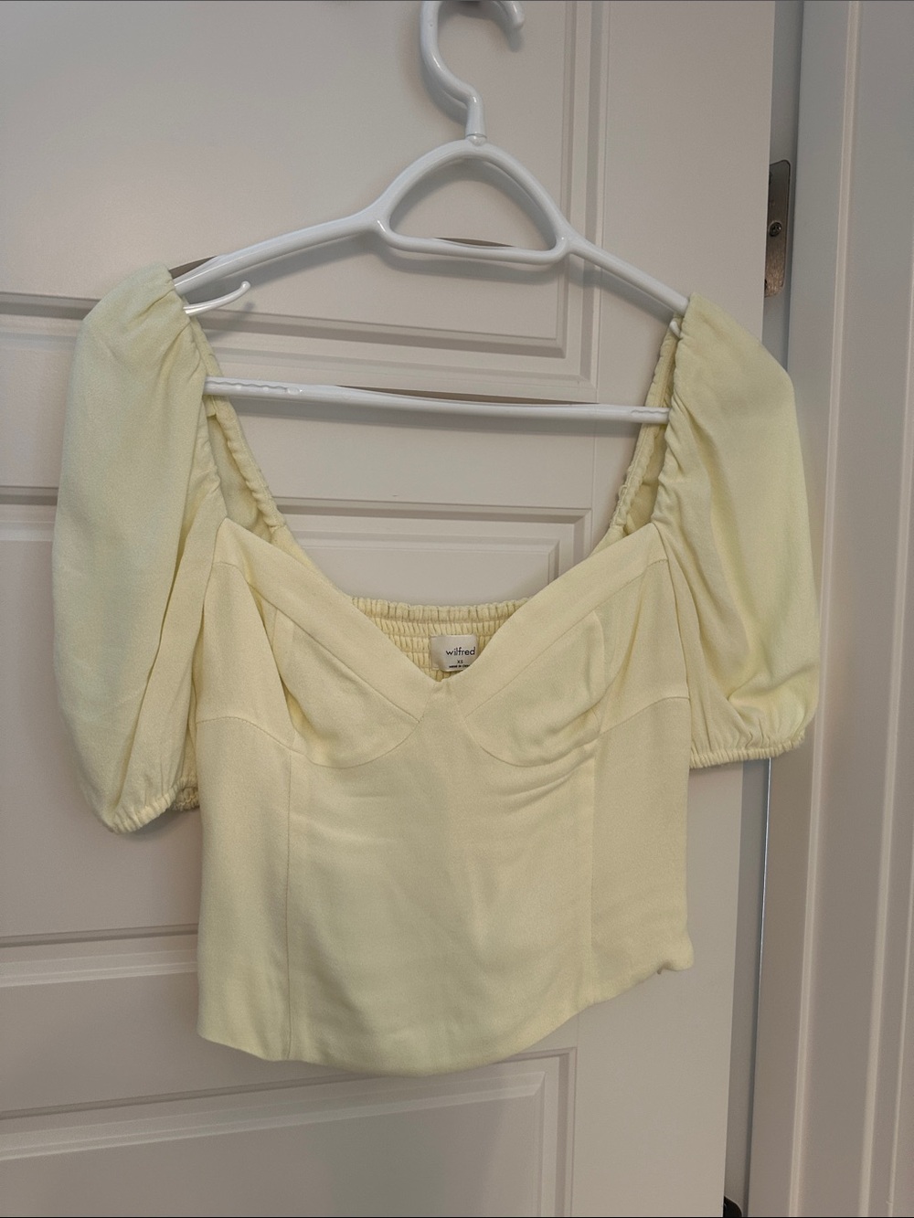 Wilfred Pale Yellow Puff-Sleeve Sweetheart Crop Top